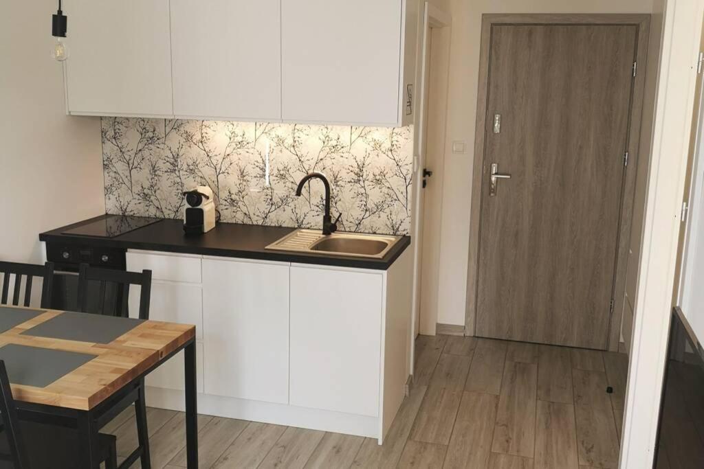 The Yellow Apartment Γκντανσκ Εξωτερικό φωτογραφία
